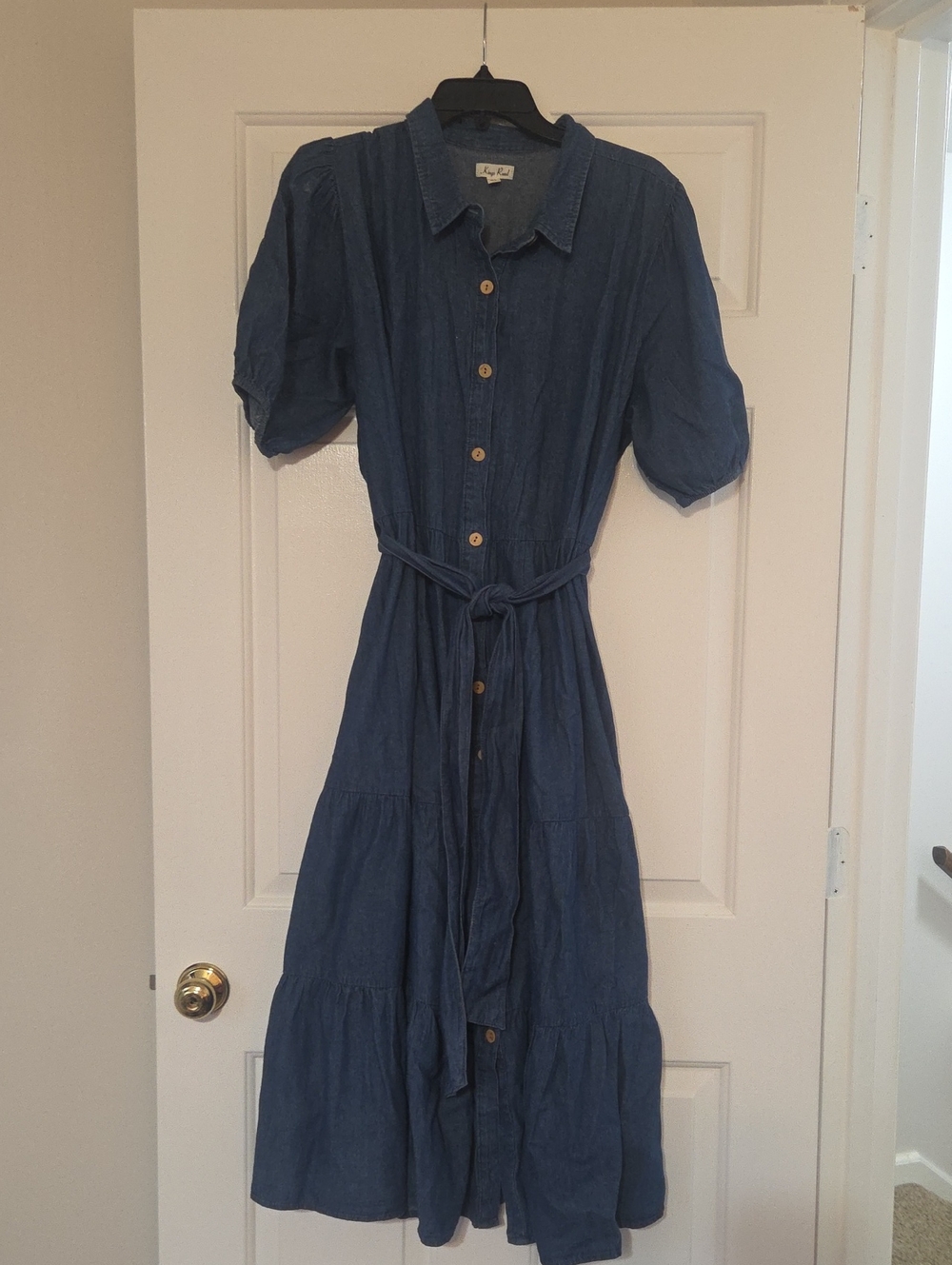 Button-Front Blue Midi Shirtdress with Tie Waist